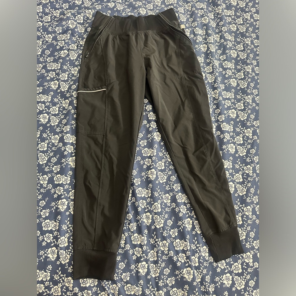 Infinity small petite jogger scrubs